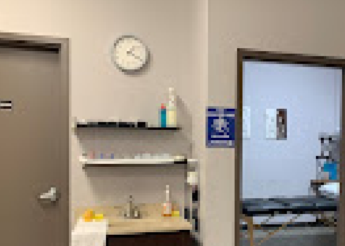 O-C06-masage-room-Comfort-2-Cure-Physiotherapy-Ottawa-ON.jpg