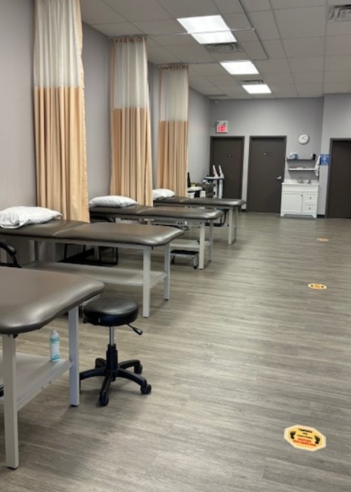 OC03-treatment-stations-Comfort-2-Cure-Physiotherapy-Ottawa-ON.jpg